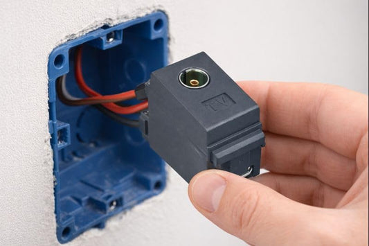 Presa TV/SAT Coassiale ARC IEC Femmina Passante 2400 MHz – 1 Modulo - Lemag srl