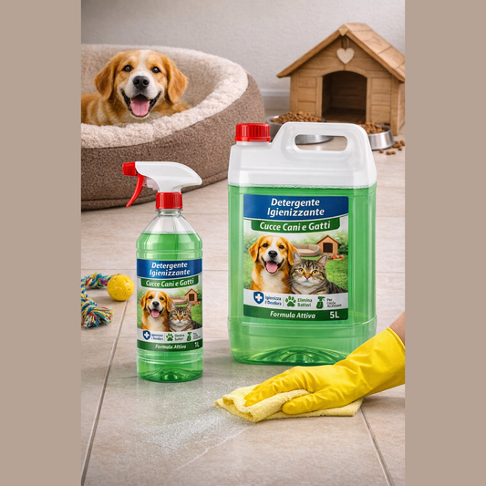 Detergente igienizzante cucce cani e gatti spray e tanica da 5L per la pulizia delle superfici con cane nella cuccia.