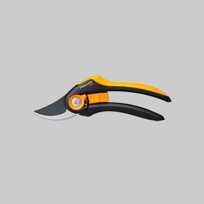 FORBICI DA POTA BYPASS 'PLUS P541' FISKARS 26,5 cm - Lemag srl