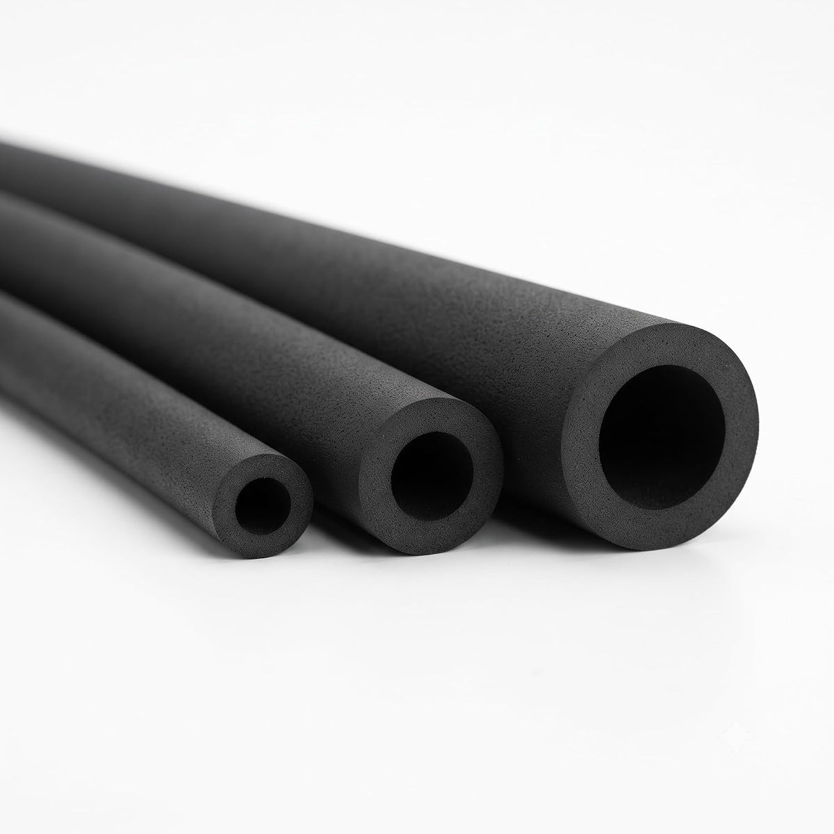 Tubo Termoisolante IT-Flex C1 in Barra 2 m — Guaina Isolante Elastomerica a Cellule Chiuse EN 14304 per Tubi Riscaldamento, Climatizzazione e Refrigerazione, Anticondensa, Ø18/Ø22/Ø28 mm - Lemag srl