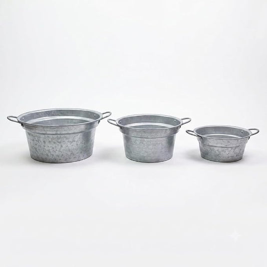 Set pentole alte alluminio con tre caldaie di diametro 20, 24 e 28 cm per cucinare pasta e brodo.
