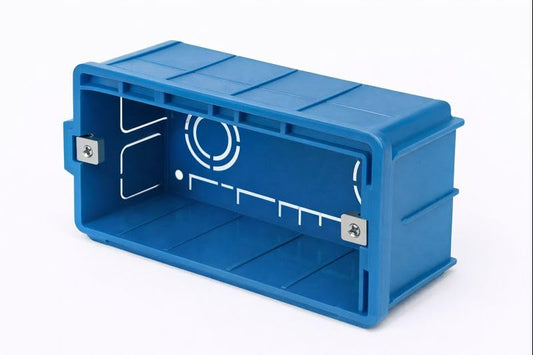 Cassetta combinata da incasso 4 posti Magnum IP40 con inserti zincati