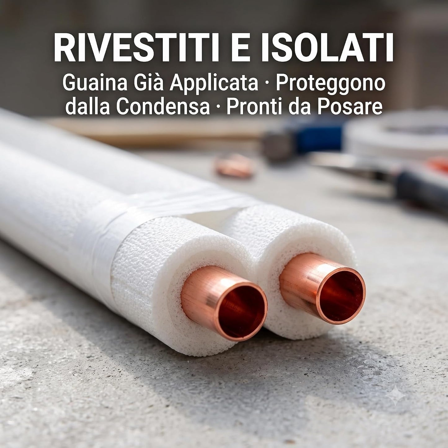 Dettaglio di tubi rame isolati per condizionatori rivestiti con guaina isolante bianca anticondensa.