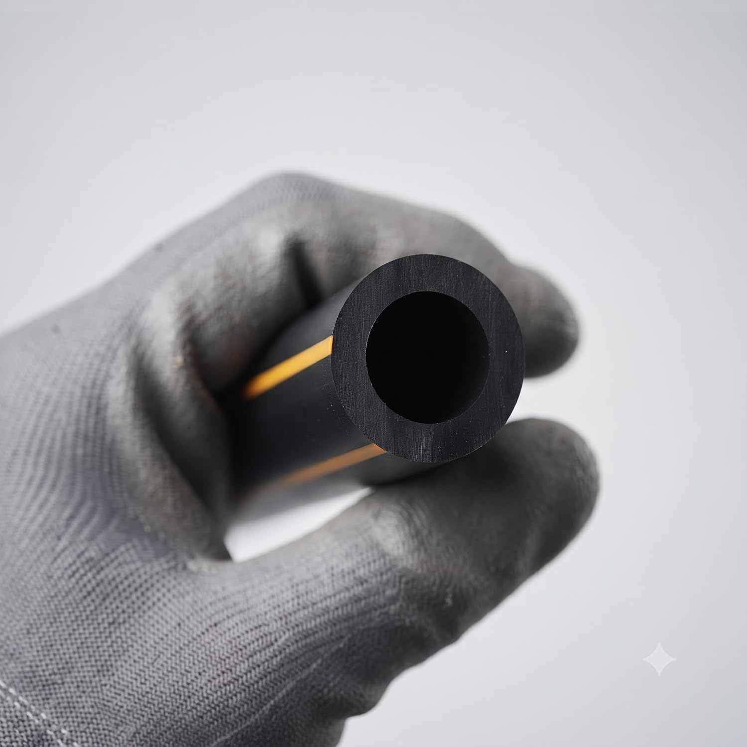 Tubo Polietilene Gas PE100 Alta Densità Ø20 x 3,0 mm Serie S5 in Rotolo 20 m — Nero con Bande Gialle, Conforme UNI EN 1555 e ISO 4437, per Condotte Gas Interrate Metano e GPL - Lemag srl