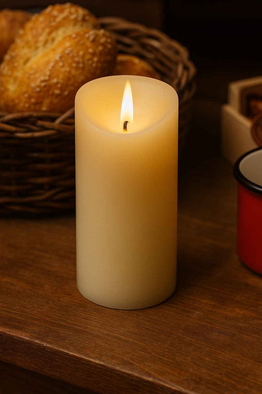 Candela LED decorativa 15 cm, effetto fiamma realistica – sicura e senza fumo - Lemag srl