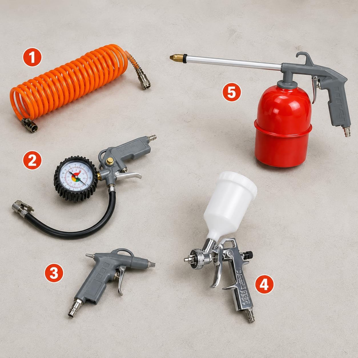 Il kit accessori per compressore KO277 con aerografo, pistola di soffiaggio, gonfiaggio, lavaggio e tubo flessibile a spirale.