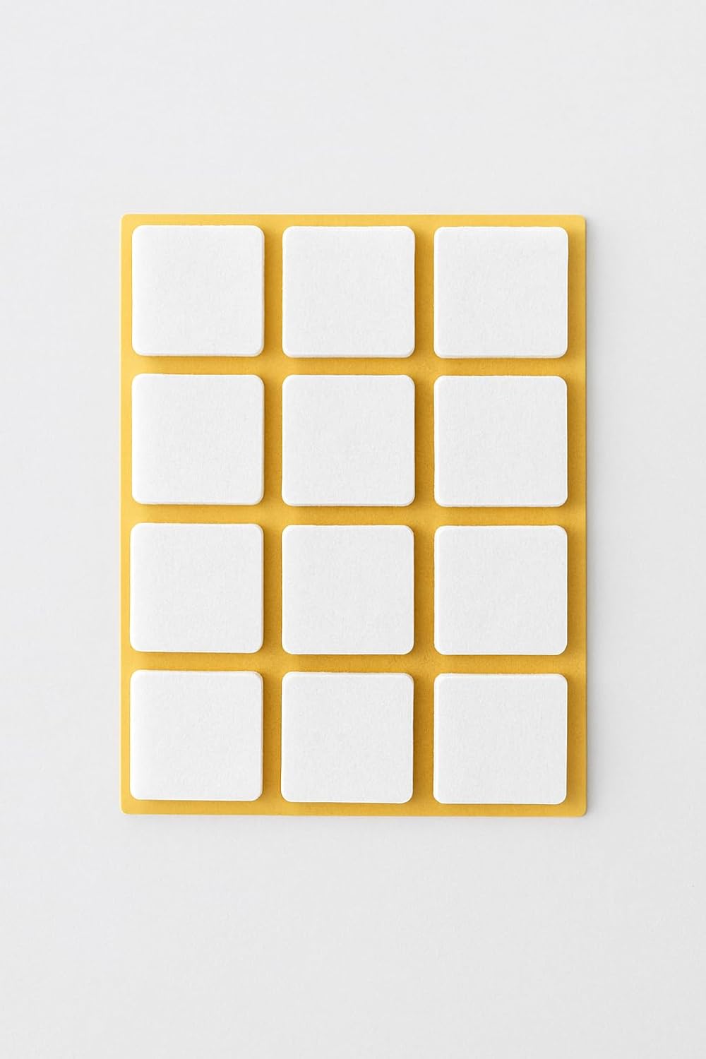Feltrini Adesivi Quadrati Bianchi 25×25 mm – Set 8 Pezzi – Proteggi Pavimenti e Mobili – Antigraffio e Antirumore per Sedie, Tavoli e Arredi - Lemag srl